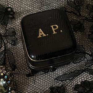 Antique ring box signed Philip Freres