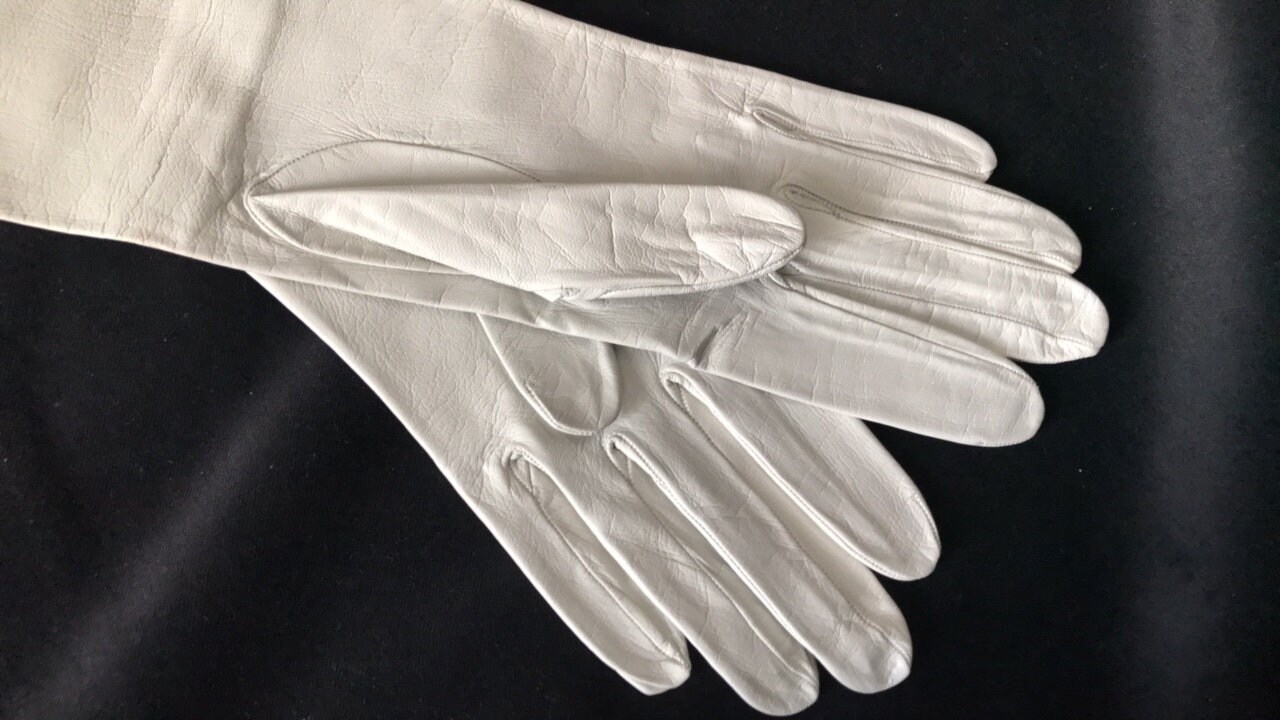 Vintage Pale Grey Leather Gloves Unworn Etsy