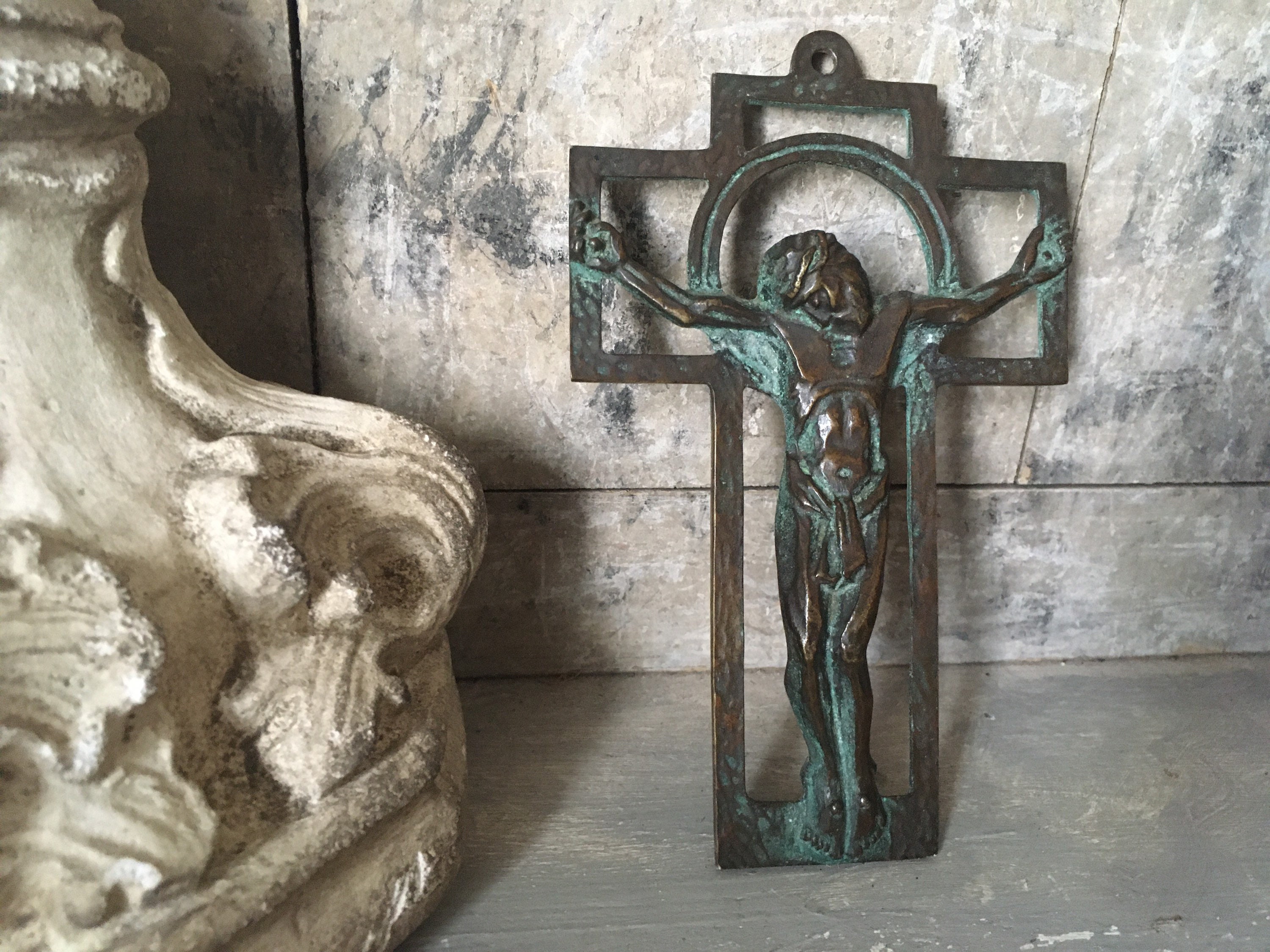 Crucifix en Bronze Par Elie Pellegrin