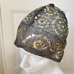 Chapeau cloche des années 1920 à paillettes image 6