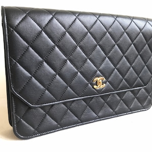 Chanel woc wallet of chain lambskin black gold pochette clutch bag