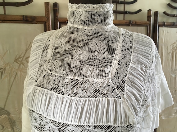 Edwardian white cotton and lace dress - image 6