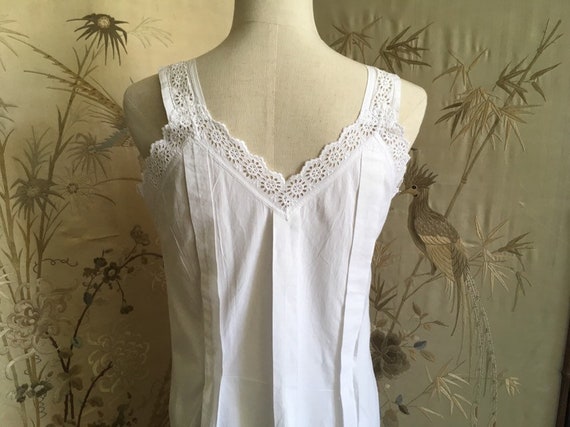 Edwardian white cotton lace dress - image 6