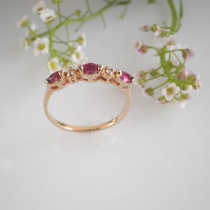 Vintage  Genuine Radiant Rubies & Diamonds 14K Solid Yellow Gold Ring