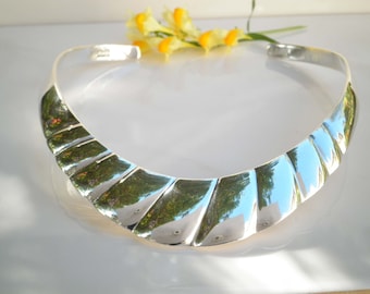 Vintage Mexico Taxco 925 Sterling Silver Wide Scalloped 15&quot; Choker Collar Cuff Necklace