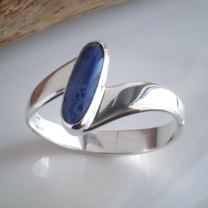 Vintage Taxco Mexico Heavy Genuine Lapis Lazuli 925 Sterling Silver Hinged Bangle Bracelet