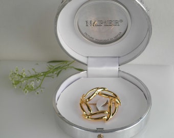 NAPIER  Signed Round Gold Tone Brooch In silver Hinged Tin Holiday Gift Box
