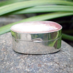 Vintage Taxco Mexico Agate Stone 925 Sterling Silver Oval Hinged Pill Box