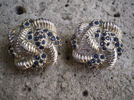Vintage Signed Hattie Carnegie Sapphire Blue Rhinestones Silver
