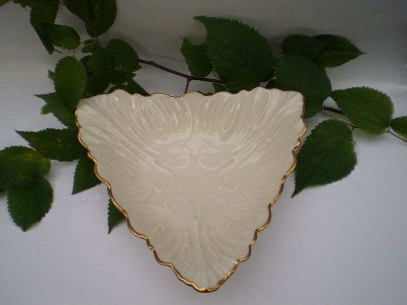 LENOX Fine China Triangle Embossed Bowl Candy Dish 24K Gold Trimming
