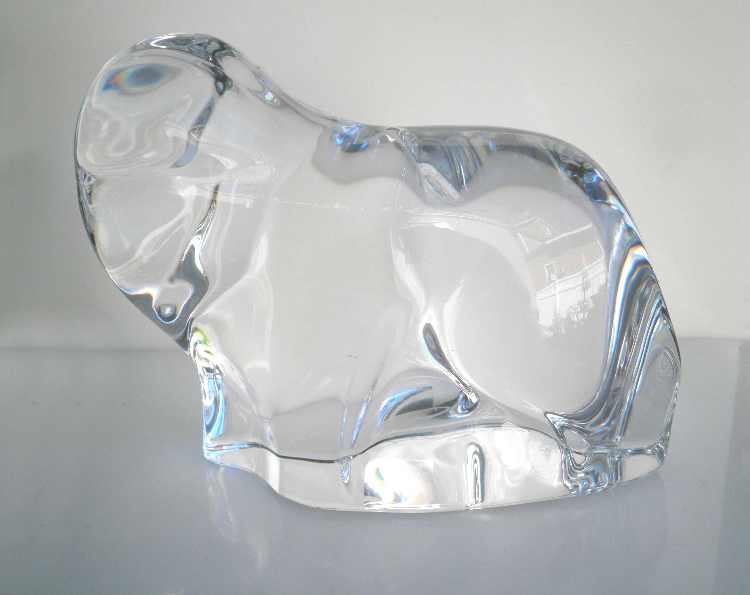 Vintage Beautiful Hoya Museum Crystal Glass Wildlife Lion Statue