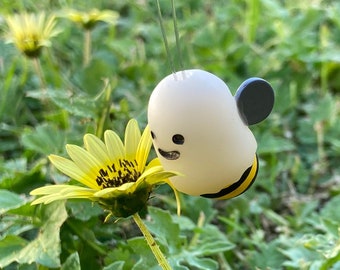 Boo Bee cute art toy