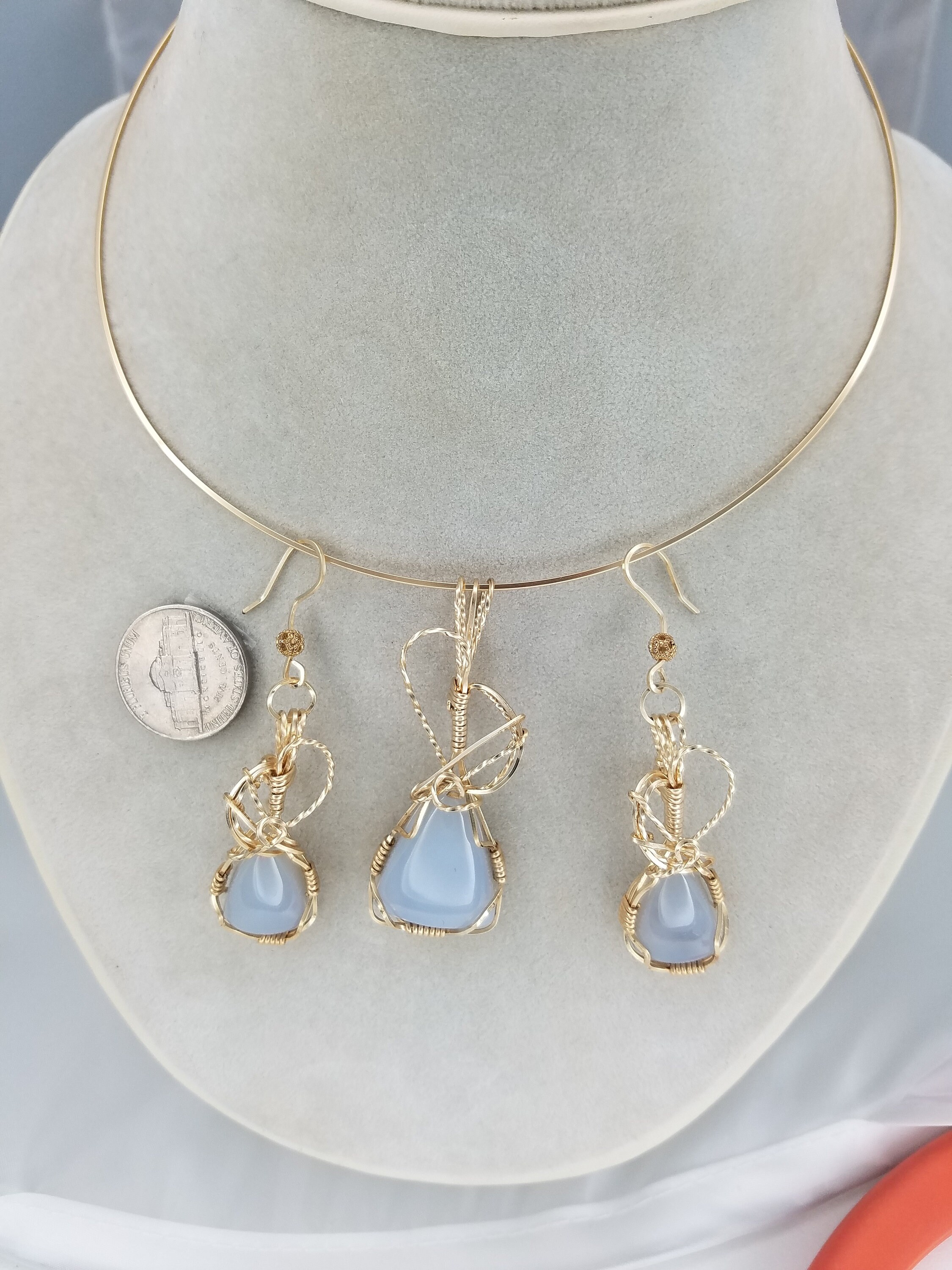 アパレル通販サイトランキング and Pendant Chaldecony Blue Light Earring Sculpted Hand Set その他
