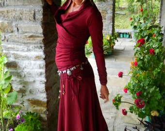 Jupe longue rouge bordeaux ~ jupe longue bohème ~ vêtements gitane ~ jupe longue bohème d'hiver ~ vêtements hippie grunge fée ~ DeviClothing