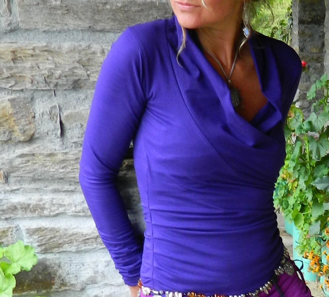 Blusa morada prenda de manga larga top bohemio para mujer ropa de festival para ella camisa con cuello abierto y volantes ropa de fiesta estilo funky chic Etsy Mexico