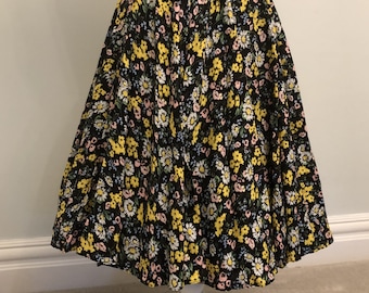 Vintage Retro 1950's Daisy Floral Swing Full Circle Skirt With Elasticated Waist