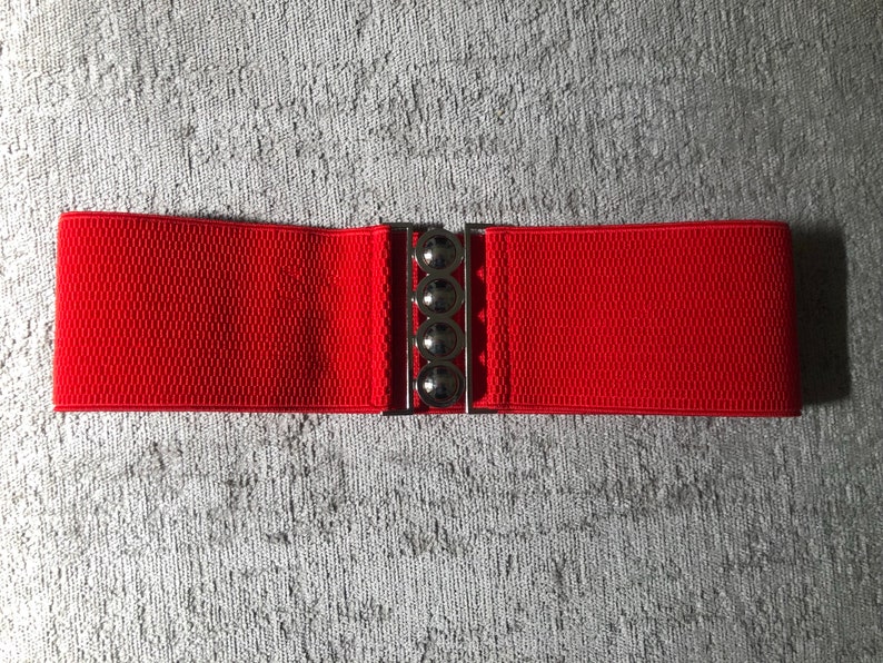 Vintage Retro Wide Elasticated Stretch Cinch Belt Waist Enhacing One Size Fits 8-18 Variety of Colours Red