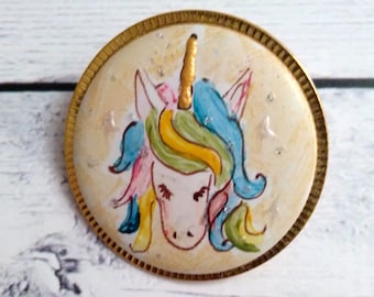 Round brooch porcelain painted by hand