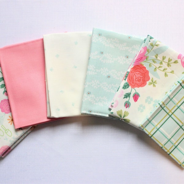 Small White Main New Dawn Fat Quarter Bundle / Modern Floral Fabric / Bright Floral Fabric / Riley Blake Designs