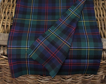 Pre-Cut - Malcolm Scottish Tartan - Fat Quarter (75x50 cm / 29x19 inches) - Fine 100% Wool 11oz - Made in Britain