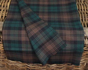 Pre-Cut - Brown Watch Scottish Tartan - Fat Quarter (75x50 cm / 29x19 inches) - Fine 100% Wool 11oz - Made in Britain