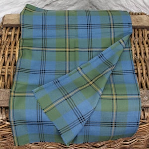 Johnstone *Ancient* Scottish Tartan - Fat Quarter (75x50 cm / 29x19 inches) - Fine 100% Wool 11oz - Made in Britain *Excellent Quality*