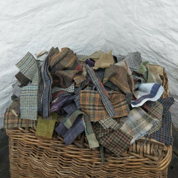 500g Quality British Tweed SCRAPS Pieces, 100% Wool Fabric Remnants, RAG RUG *Not Harris