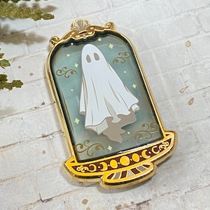Vintage Ghost in a Jar Enamel Pin: Witchy Gift, Stained-Glass Effect, Spooky Halloween Flair, Dark Academia