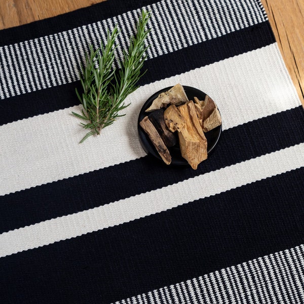 Tapis de bain noir et blanc | Ensemble de tapis de salle de bain | Tapis de bain | Kilim tissé à plat | Tapis de bain mignon taille 2x3 | Tapis d'entrée | Tapis de douche | Décor de salle de bain