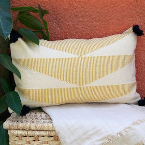 Funda de almohada Kilim Throw amarilla / Funda de almohada de algodón suave con borlas / Almohadas lumbares tejidas a mano / Lindo sofá decorativo Cojines de sofá / 16x26