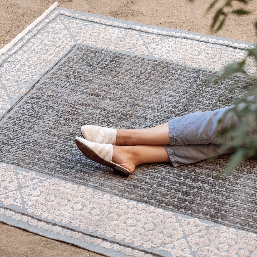 Persian Low Pile Knotted Area Rug Blue Grey Bamboo Silk Wool