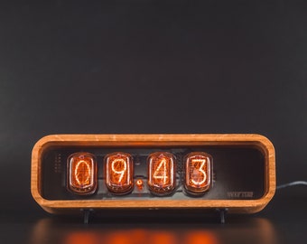 Nixie-Röhrenuhr mit austauschbaren IN-12-Nixie-Röhren, Bewegungstemperatur-Feuchtigkeitssensoren, RGB-LED-Hintergrundbeleuchtung, Wecker, massives Holzgehäuse