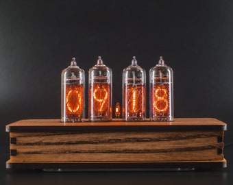 IN-14 ニキシー管時計：モーションセンサー、RGBバックライト