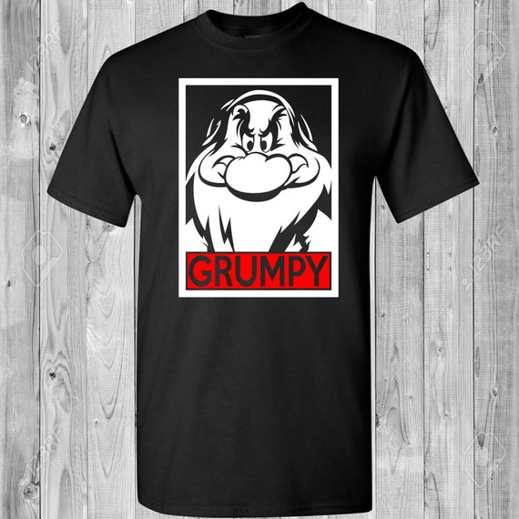 DISNEY MR GRUMPY T-SHIRT MENS SNOW WHITE SEVEN DWARFS DISNEYLAND TEE TOP NAVY