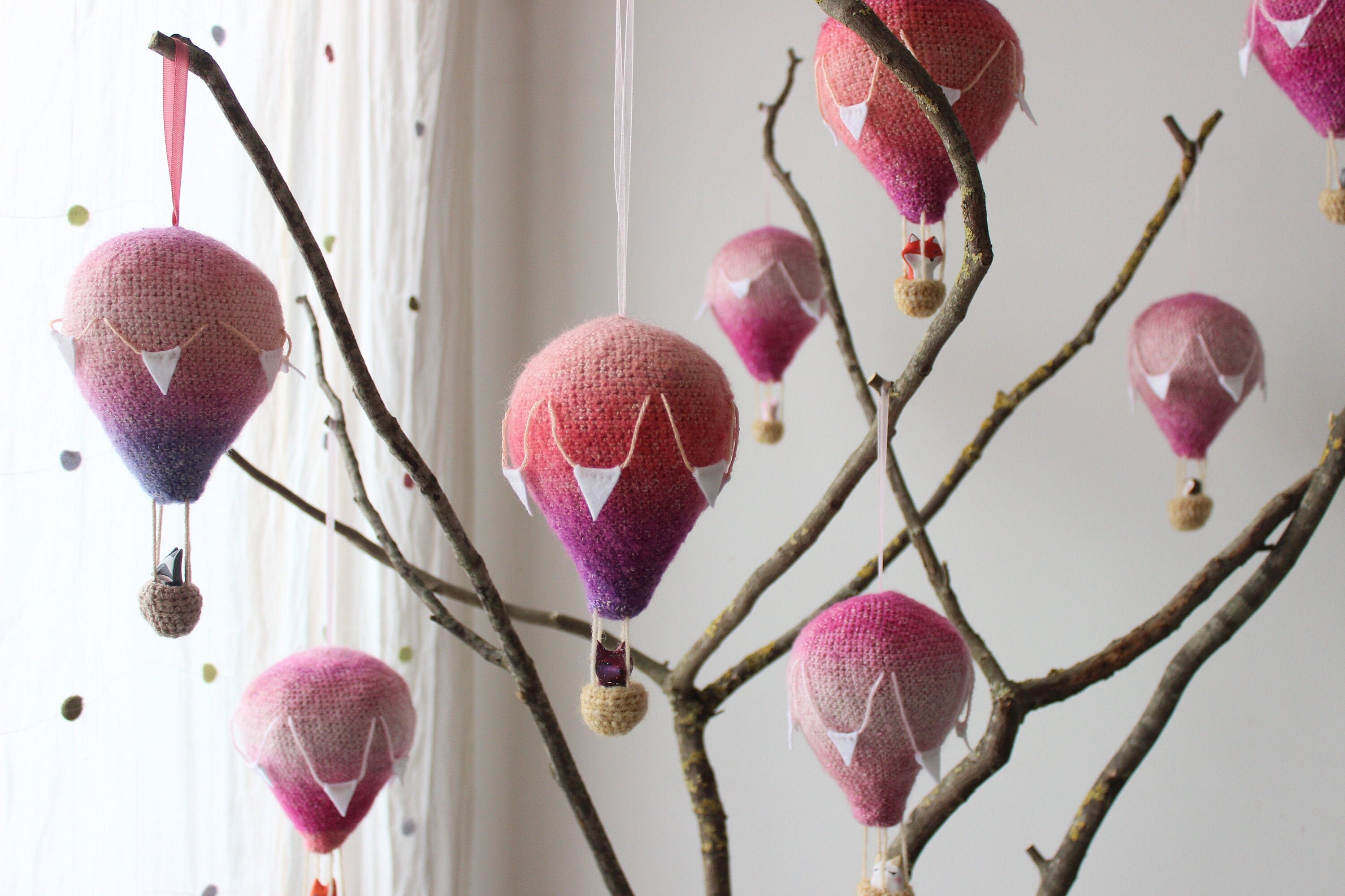 Montgolfière Au Crochet avec Son Petit Personnage Choix.(Rose1 Crochet Hot-Air Balloon Suspension Wi