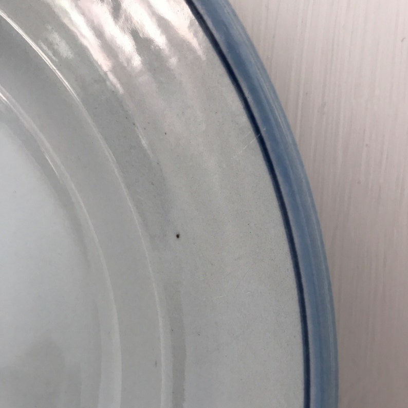 Large side plate Sweden designed by Marianne Westman and manufactured 1961-1967. /'Silja/' by R\u00f6rstrand