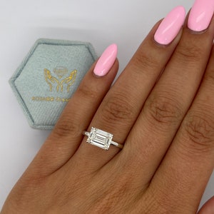 2 Carat EAST-WEST IGI Certified D Color VVS2 Clarity Emerald Cut Lab Grown Diamond Solitaire Engagement Ring 14k White Gold Trendy Style