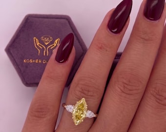 3.5 carat VIVID YELLOW color VVS2 Clarity IGI Certified Marquise Three Stone Lab Diamond Engagement Ring Side Pear Diamonds 14k Gold