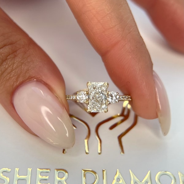 1.35 Carat D Color VVS2 Clarity IGI Certified Radiant Cut Lab Created Diamond Engagement Ring 14k Yellow Gold Ring Side Round Cut Diamonds