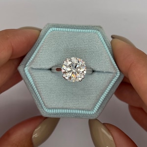 4 Carat VVS2 Clarity, E Color IGI Certified Round Cut Lab Grown Diamond &quot;Double Prong&quot; Solitaire Ring, 8 Prongs 14k White Gold