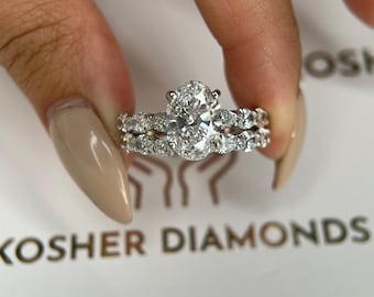 5 carat IGI CERTIFIED E/VVS2 Oval Cut Lab Diamond Hidden Halo Engagement Ring & Oval Diamond Matching Band Set , 14k White Gold