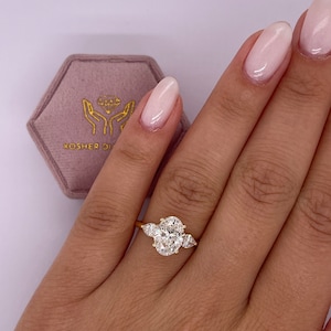 3 Carat Total IGI Certified E/VVS2 Carat Oval Cut Lab Created Three Stone Diamond Engagement Ring,  Side Pear Diamonds, 14k Yellow Gold