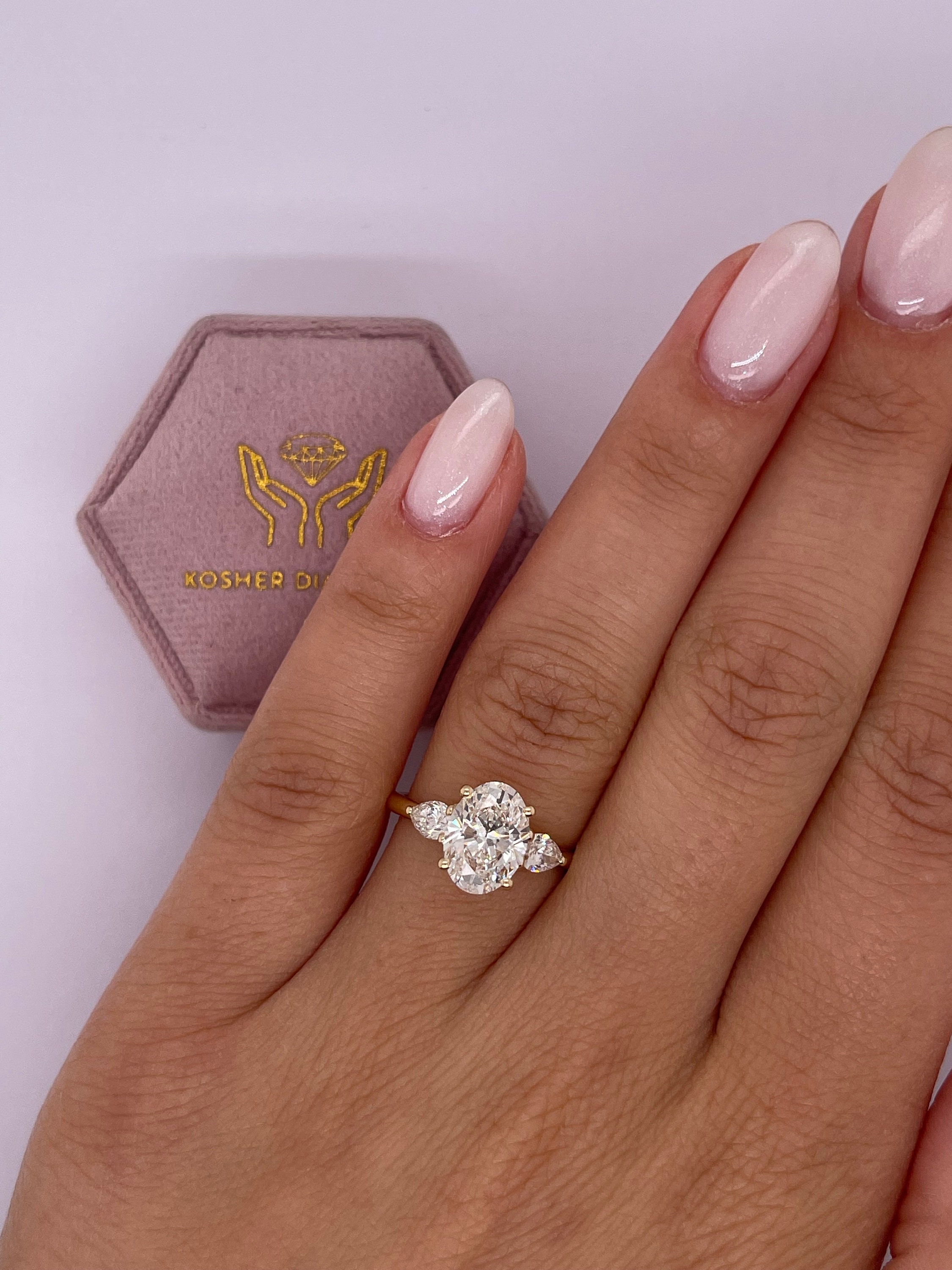 3 Carat Total IGI Certified E/VVS2 Carat Oval Cut Lab