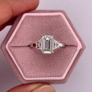2.5 Carat D Color VVS2 Clartity Lab Grown Emerald Cut Three Stone Diamond Engagement Ring Side Trapezoid Diamonds 18k White Gold Ring