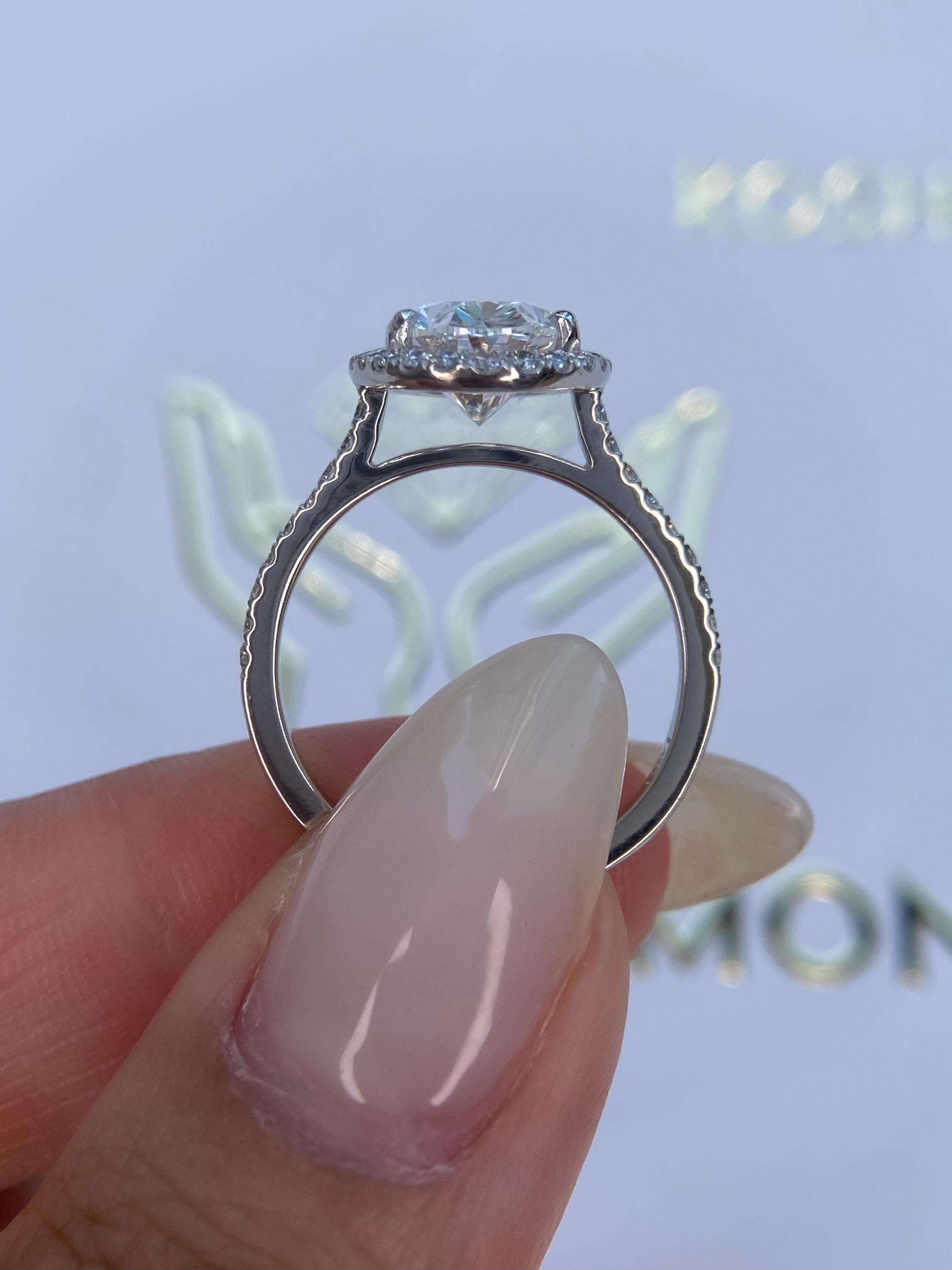 3.50 Carat D Color VVS2 Clarity IGI Certified Oval Excellent