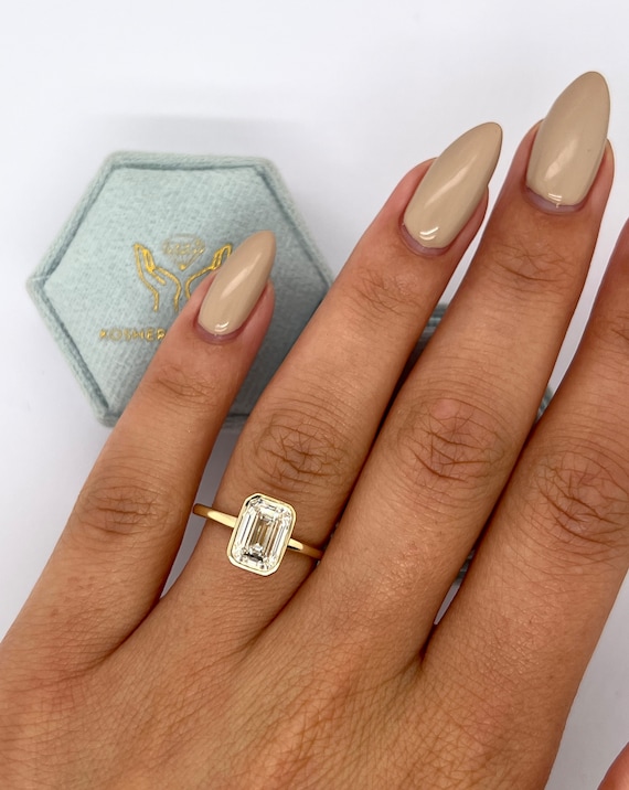 Carat D Color VVS2 Clarity IGI CERTIFIED Emerald Cut Lab Grown