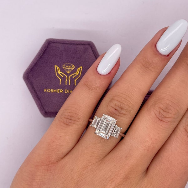 4 carat E  color VVS2 Clarity IGI CERTIFIED Three Stone Emerald Cut Lab Grown Diamond Engagement Ring, 18k White Gold
