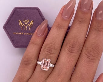 5.5 Carat Fancy Vivid Pink Color VVS2 Clarity IGI Certified Emerald Cut Lab Grown Diamond Engagement Ring Side Baguettes 18k White Gold