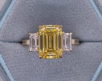 6 Carat Total Vivid Yellow Color VVS2 Clarity IGI Certified Lab Grown Emerald Cut Three Stone Diamond Engagement Ring 18k Yellow Gold Ring