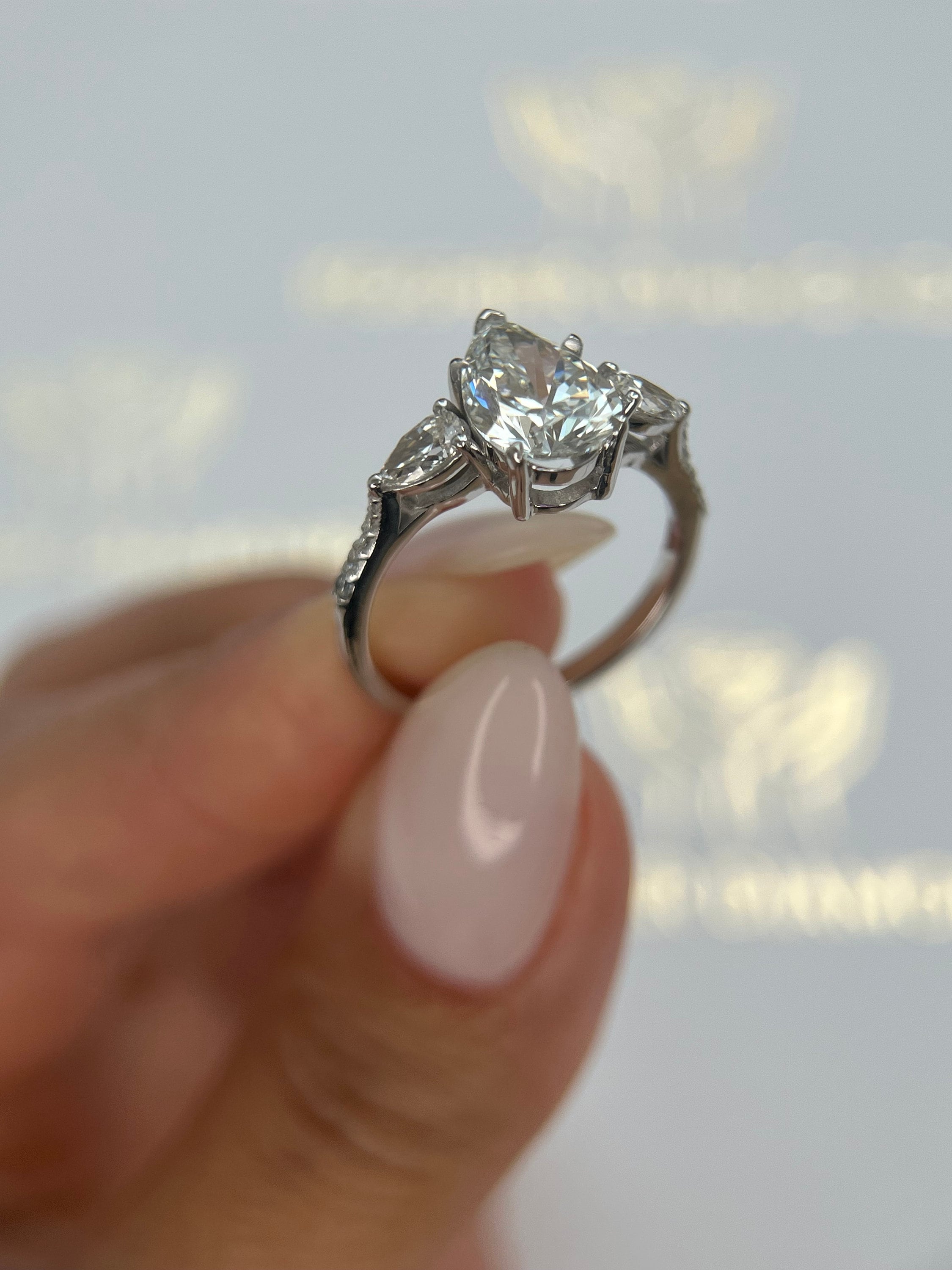 2.5 Carat IGI CERTIFIED F Color VS1 Clarity Pear Cut Lab Grown Three Stone Diamond Engagement Ring Side Round Diamonds 14k White Gold